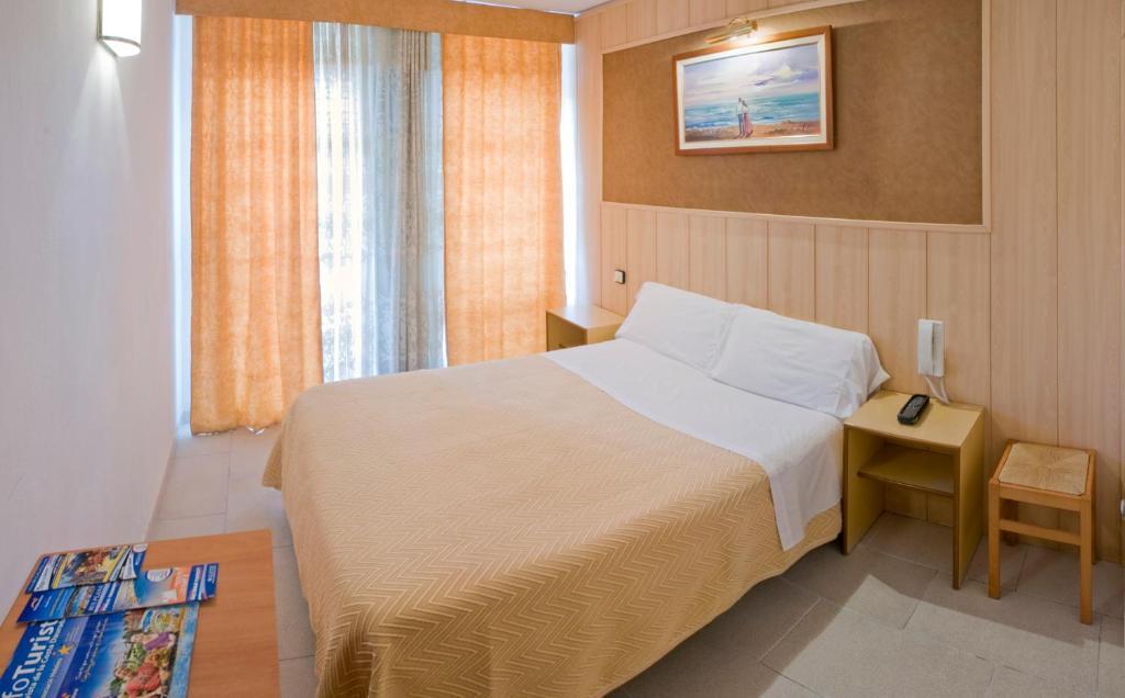 Pensión Venecia Salou Exterior foto